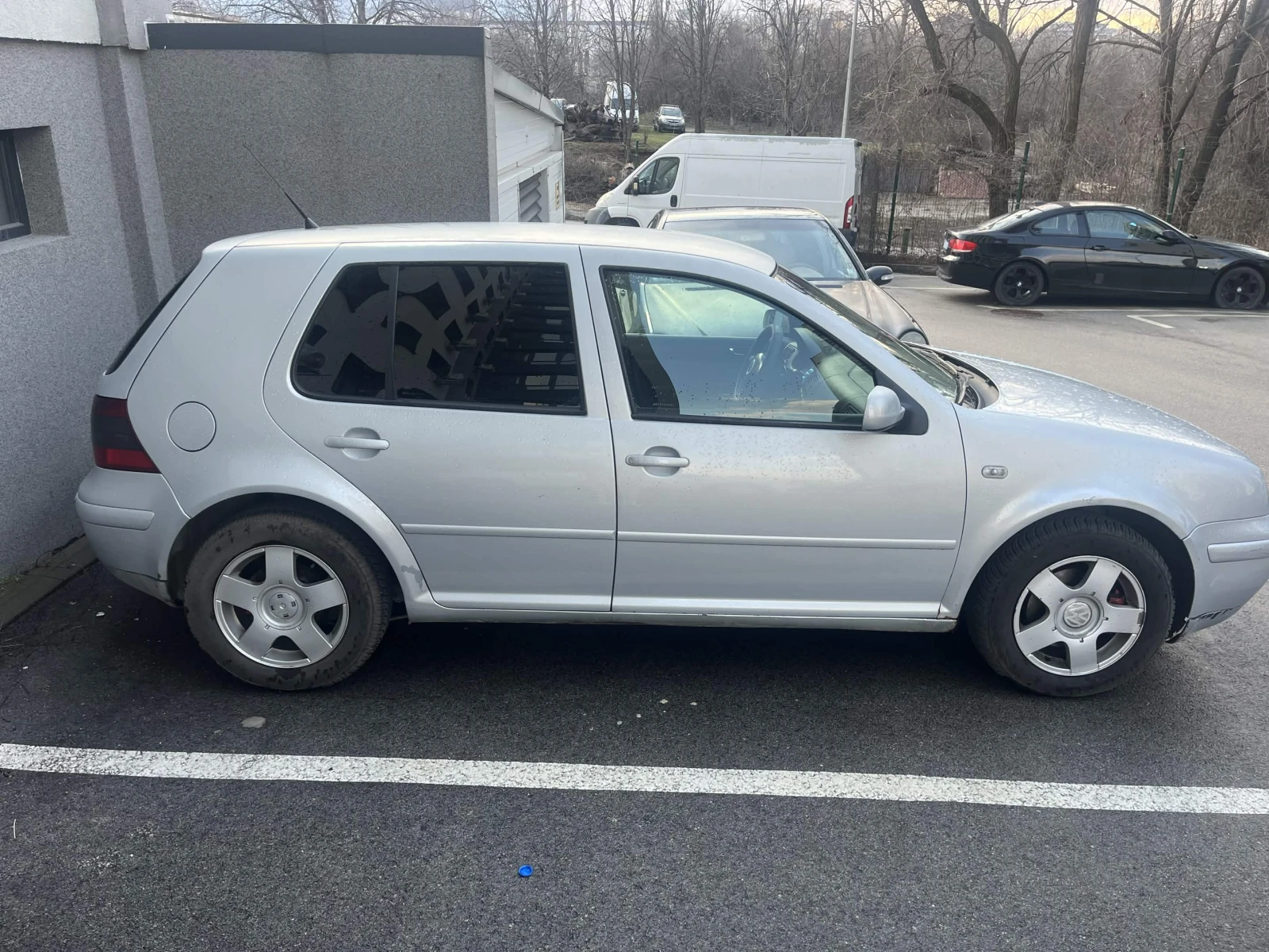 VW Golf, снимка 3 - Автомобили и джипове - 53840330