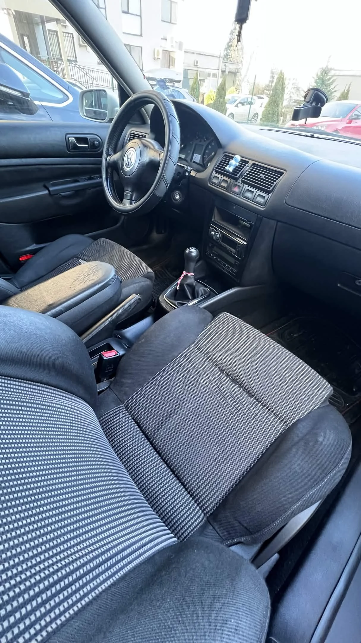 VW Golf, снимка 8 - Автомобили и джипове - 53840330