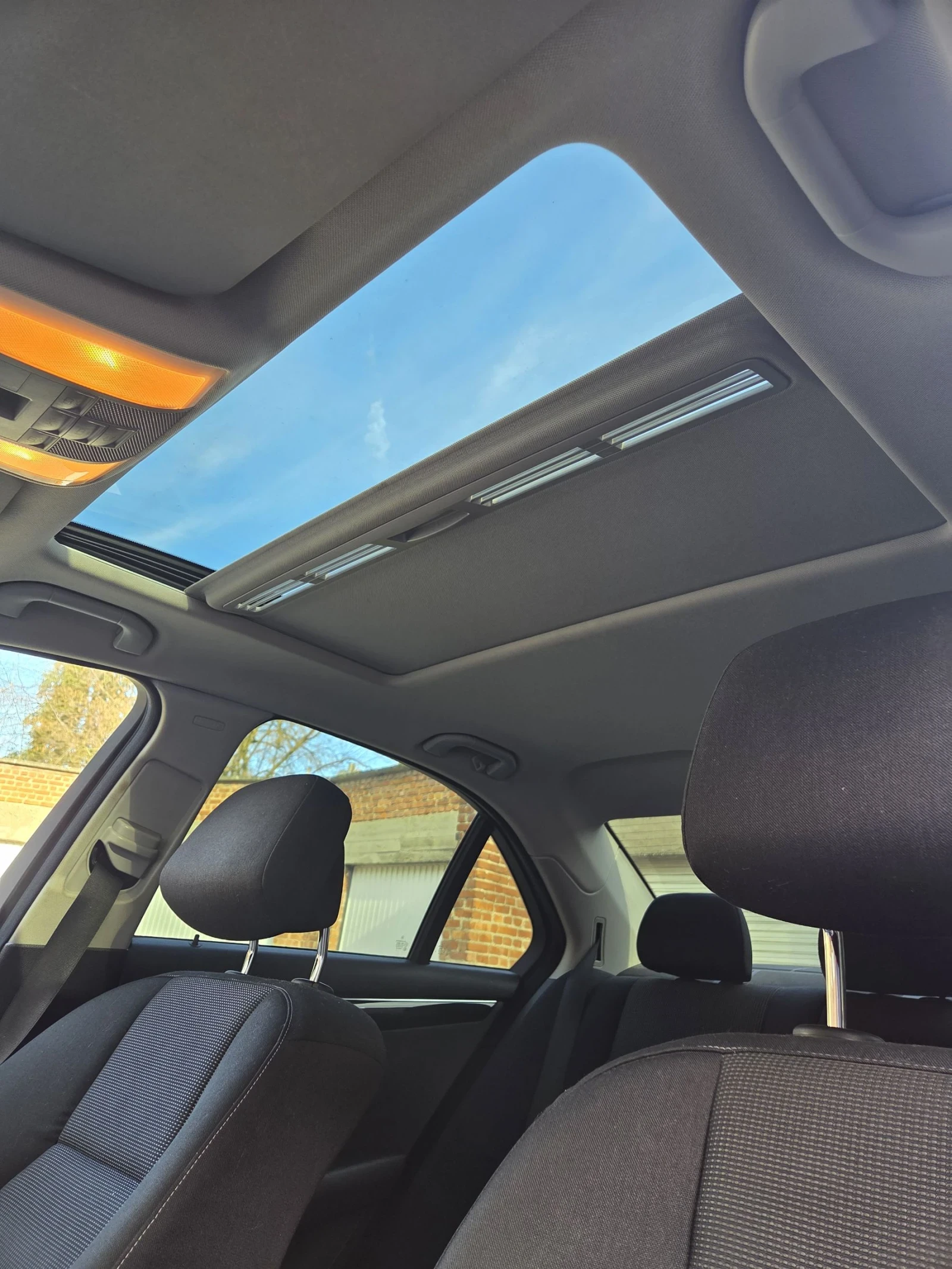 Mercedes-Benz C 180, снимка 13 - Автомобили и джипове - 53866700