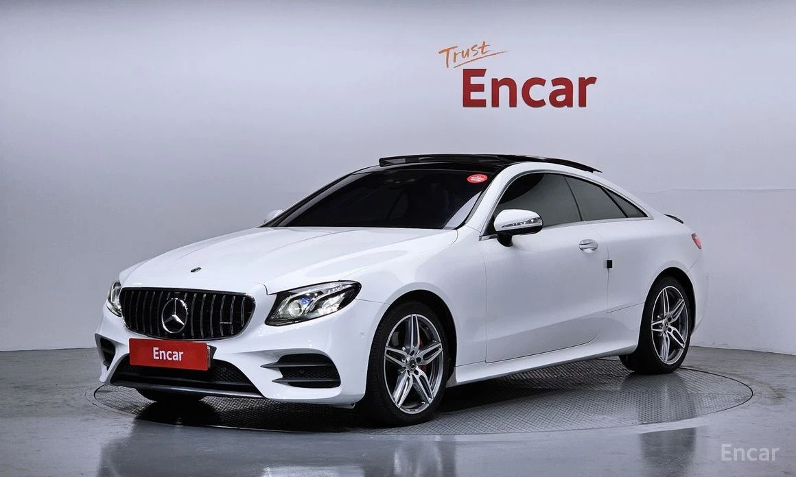 Mercedes-Benz E 220 AMG* HEAD-UP* ПАНОРАМА* ПОДГРЕВ* КАМЕРА* DIGITAL 