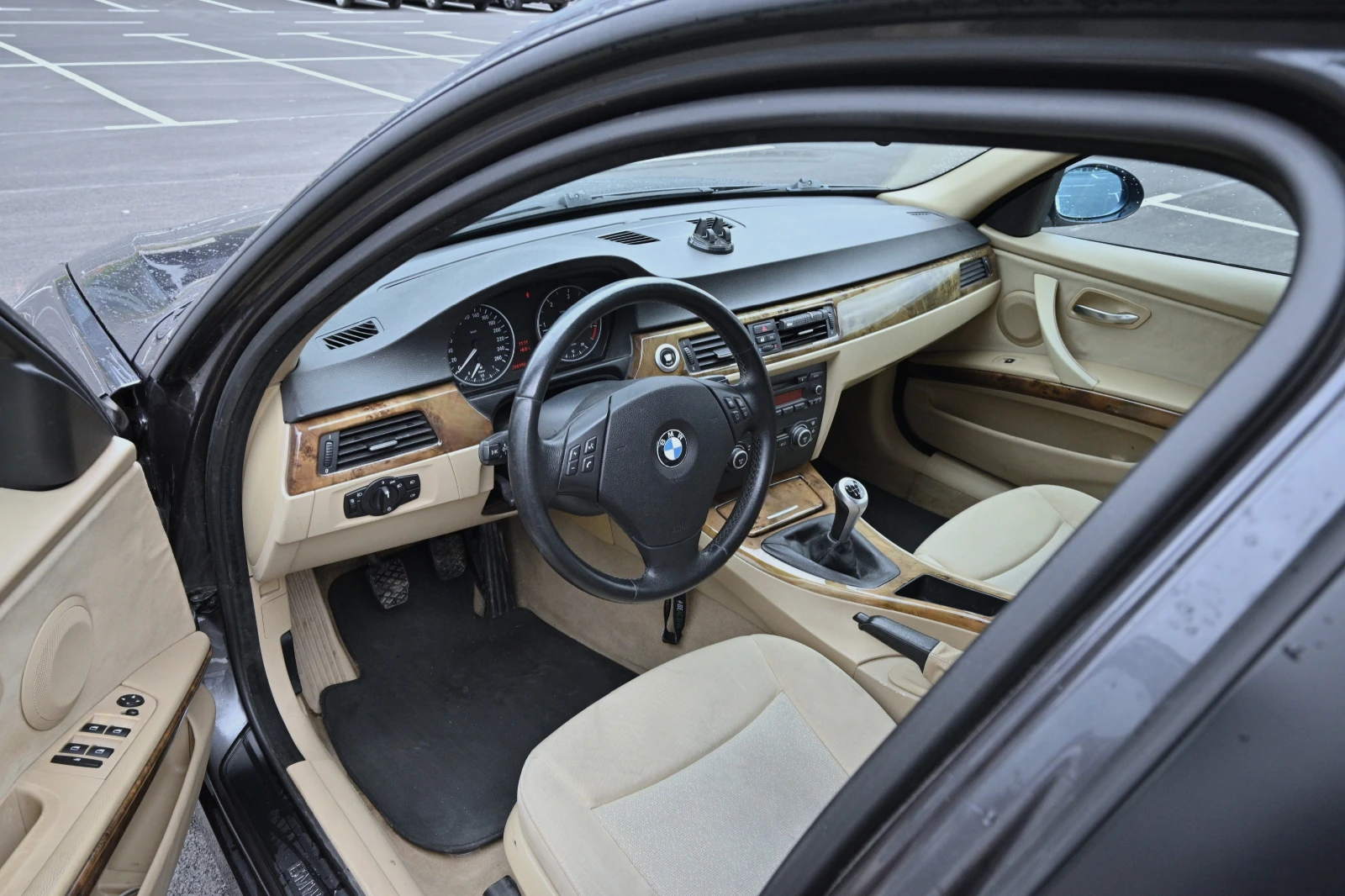 BMW 320, снимка 9 - Автомобили и джипове - 53967967