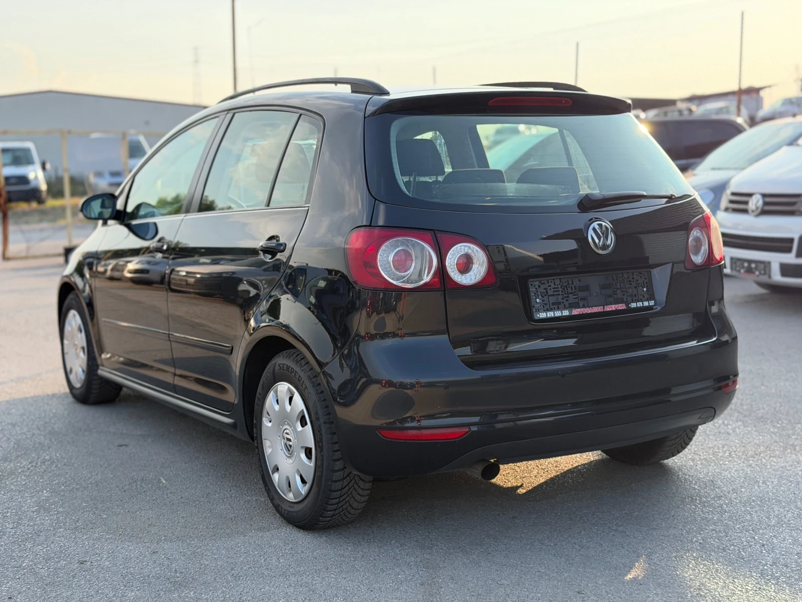 VW Golf Plus 1.6TDI FACELIFT, снимка 4 - Автомобили и джипове - 53978250