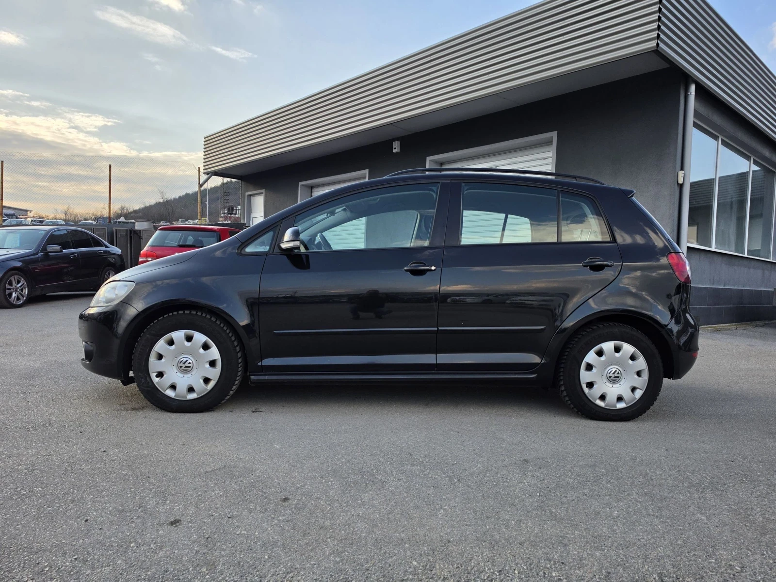 VW Golf Plus 1.6TDI FACELIFT, снимка 7 - Автомобили и джипове - 53978250