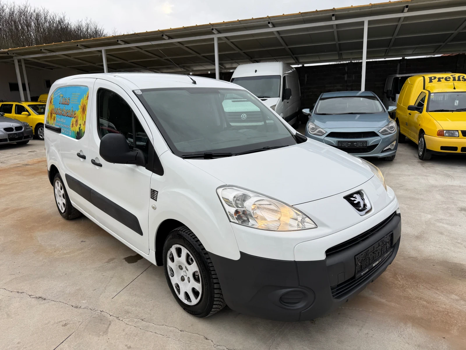 Peugeot Partner 1.6HDI КЛИМАТИК ЛИЗИНГ, снимка 3 - Автомобили и джипове - 54041795