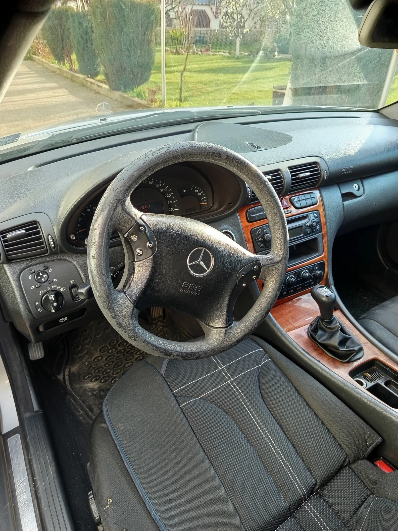 Mercedes-Benz C 200, снимка 3 - Автомобили и джипове - 54082842