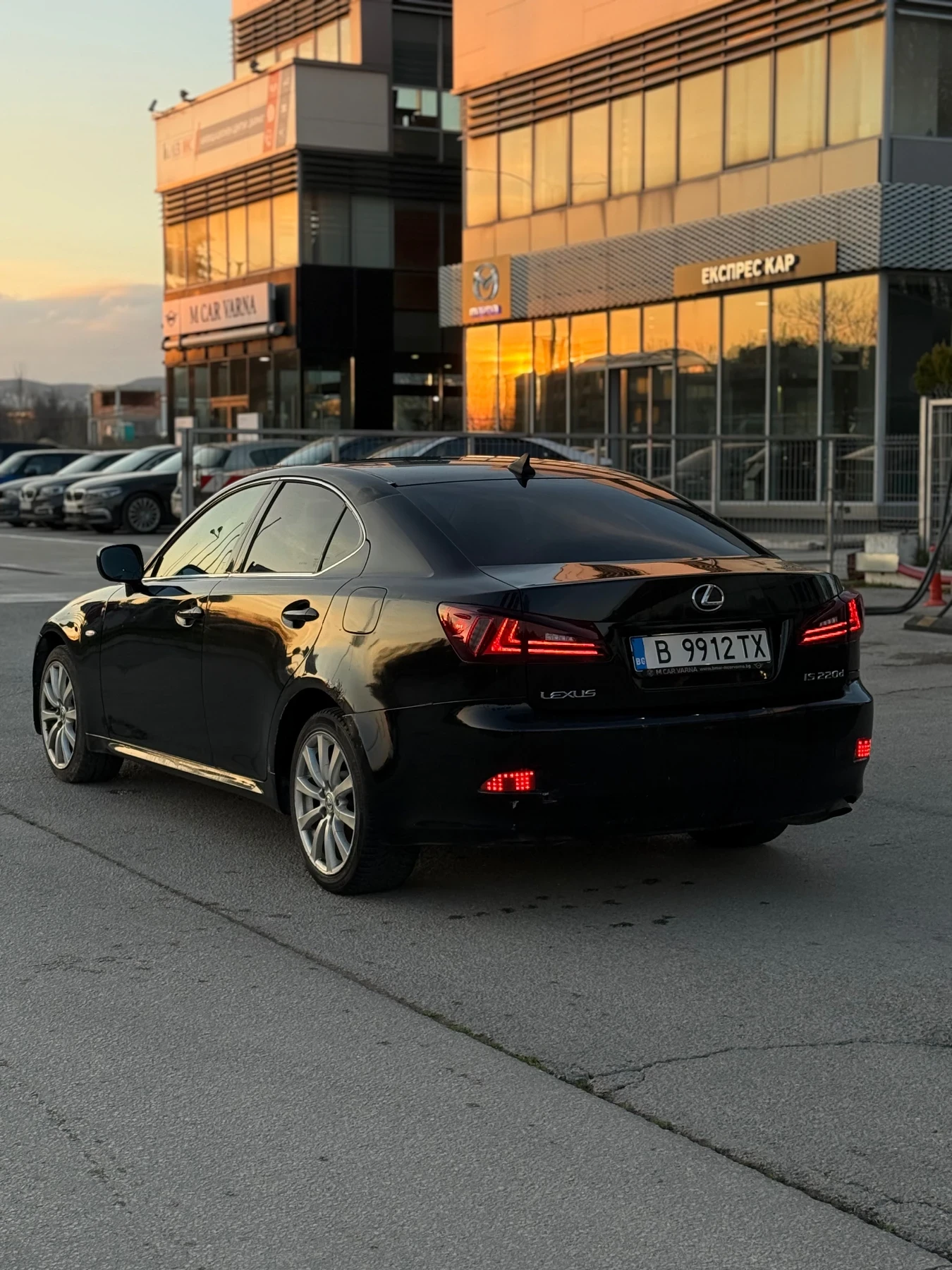 Lexus IS 220d, снимка 2 - Автомобили и джипове - 54141403