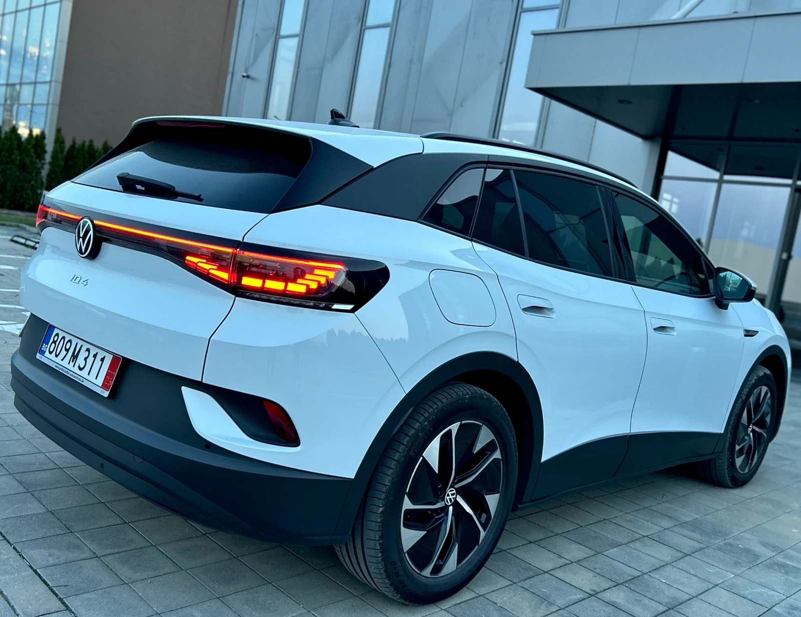 VW ID.4 PRO/82kWh/FULL/Гаранция, снимка 8 - Автомобили и джипове - 54164185