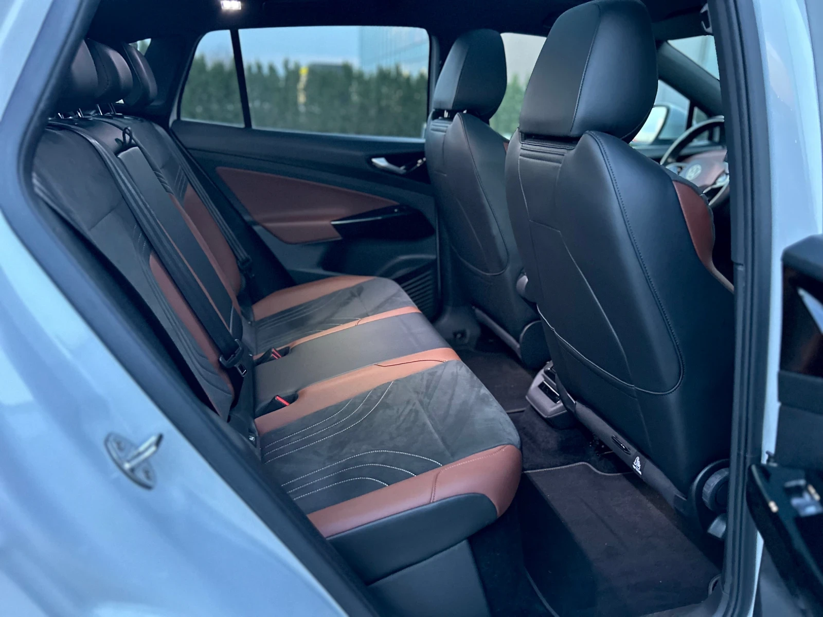 VW ID.4 PRO/82kWh/FULL/Гаранция, снимка 13 - Автомобили и джипове - 54164185