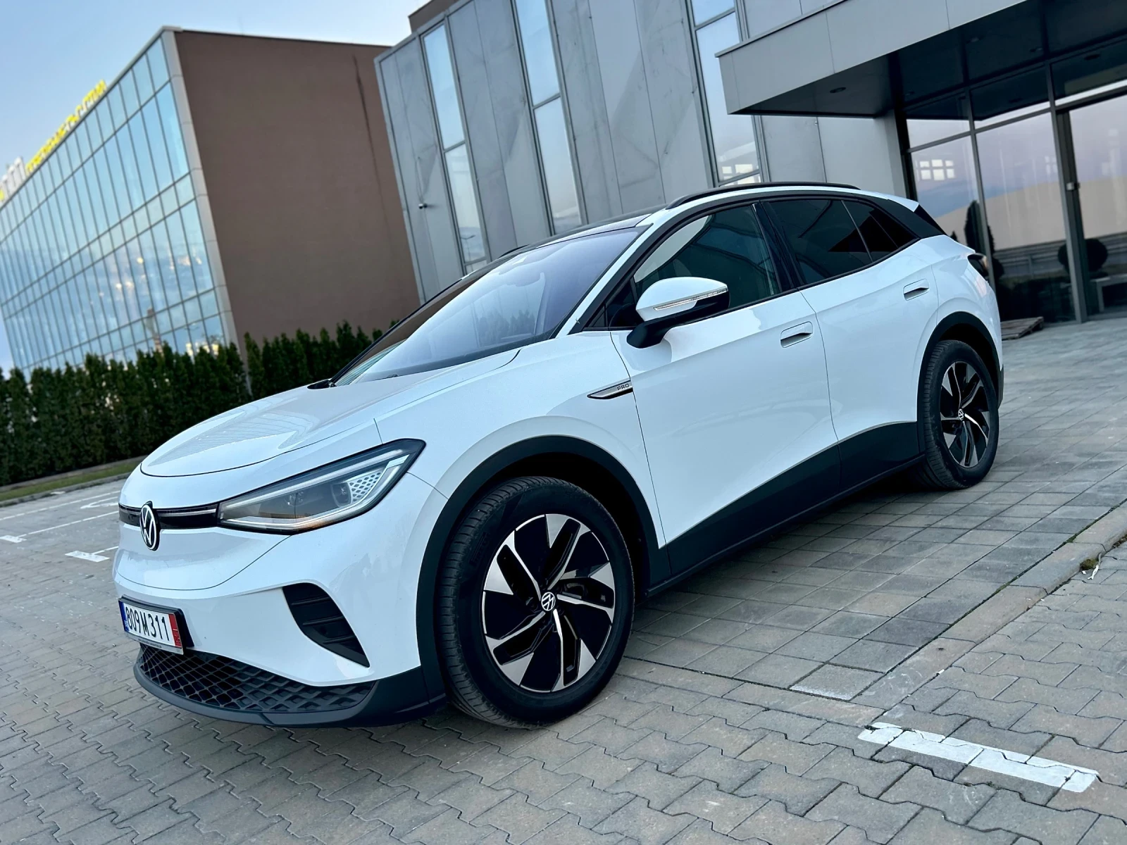 VW ID.4 PRO/82kWh/FULL/Гаранция, снимка 4 - Автомобили и джипове - 54164185