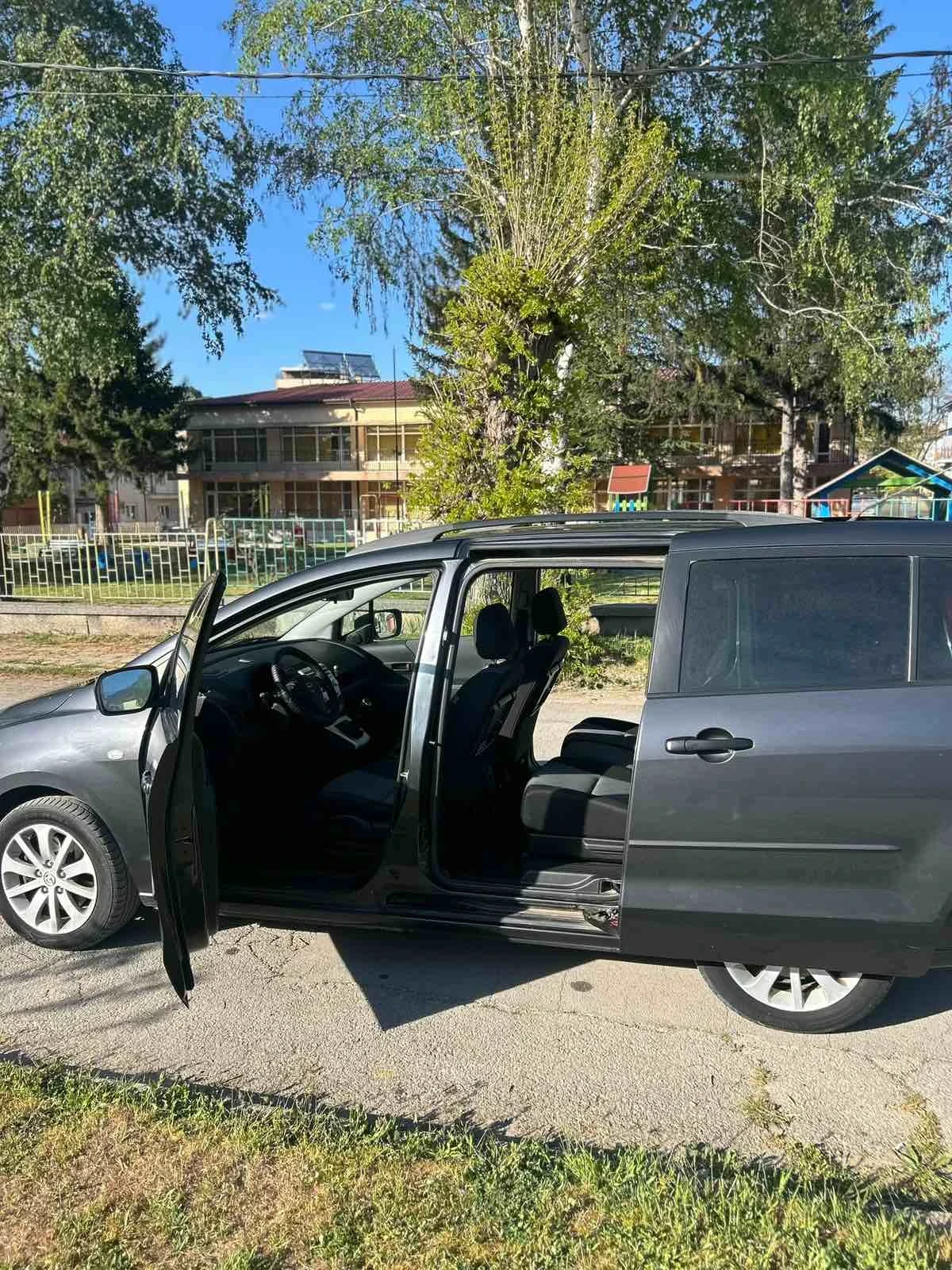 Mazda 5, снимка 5 - Автомобили и джипове - 54429552