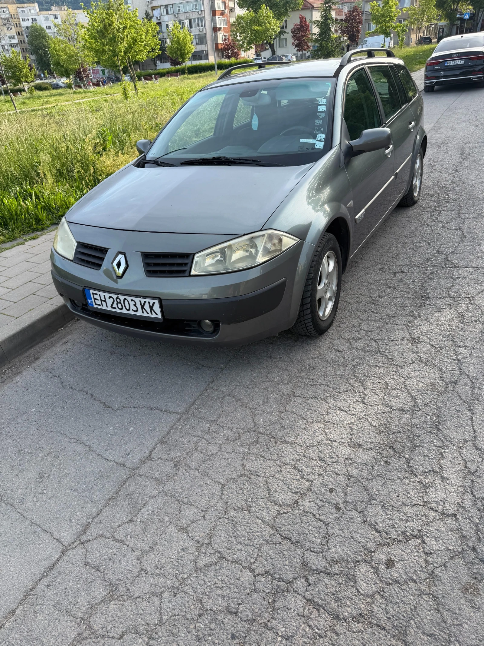 Renault Megane, снимка 2 - Автомобили и джипове - 54620627