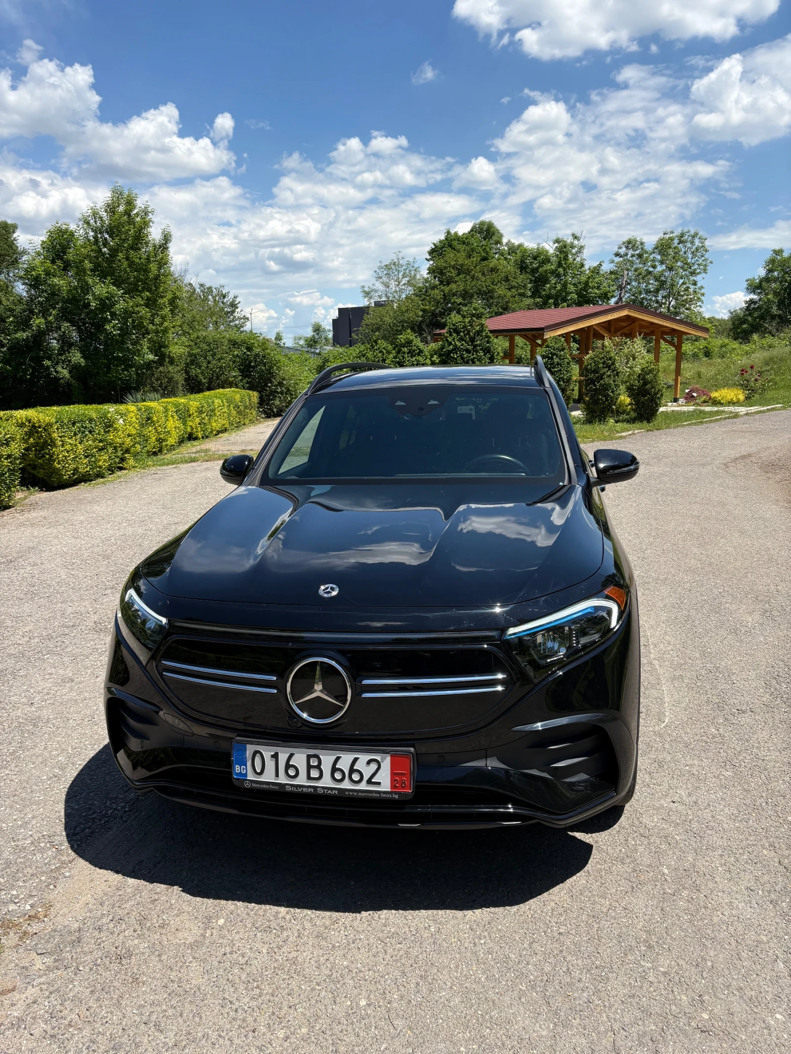 Mercedes-Benz EQB 300 4Matic AMG