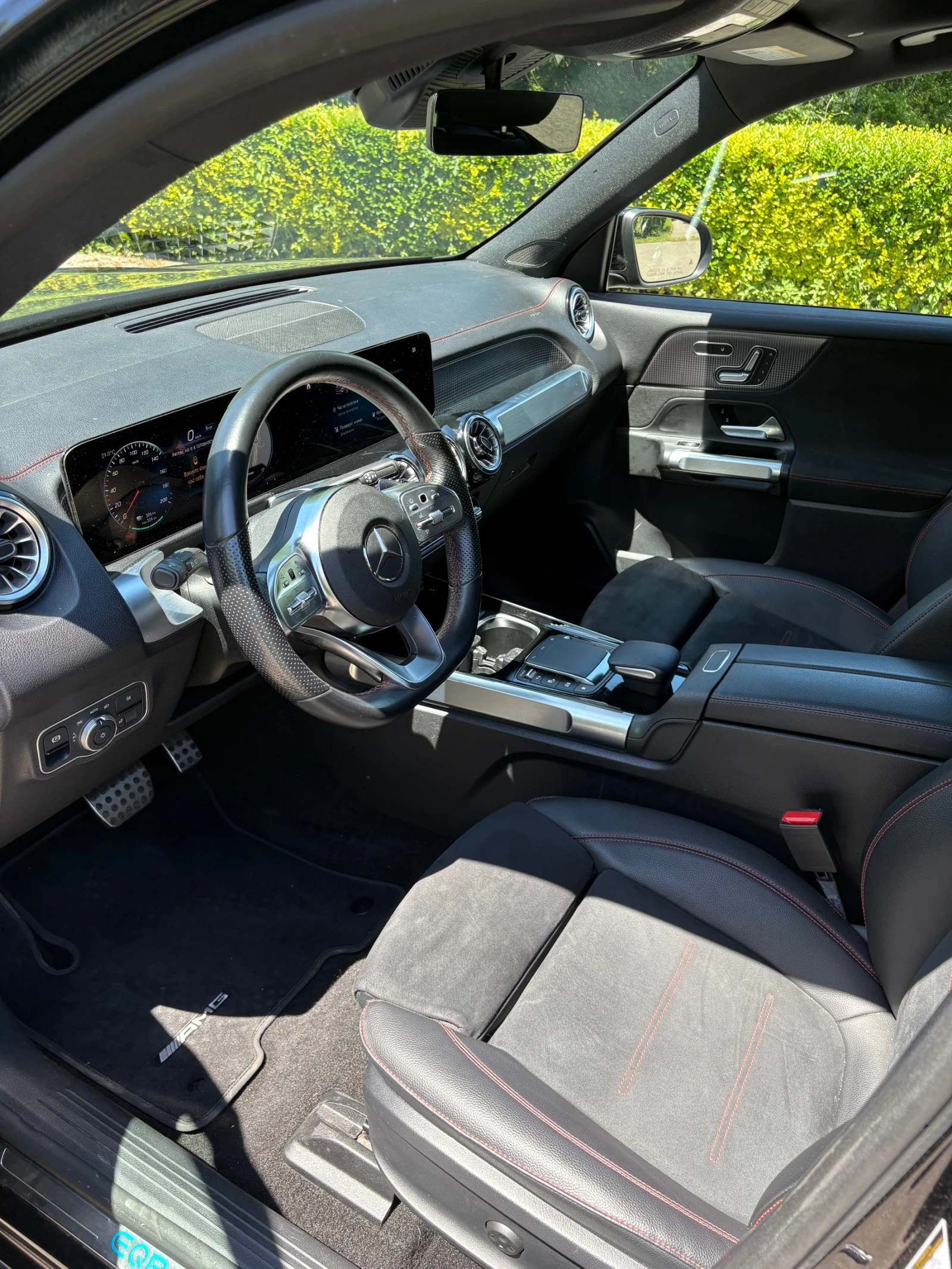 Mercedes-Benz EQB 300 4Matic AMG, снимка 12 - Автомобили и джипове - 54704682