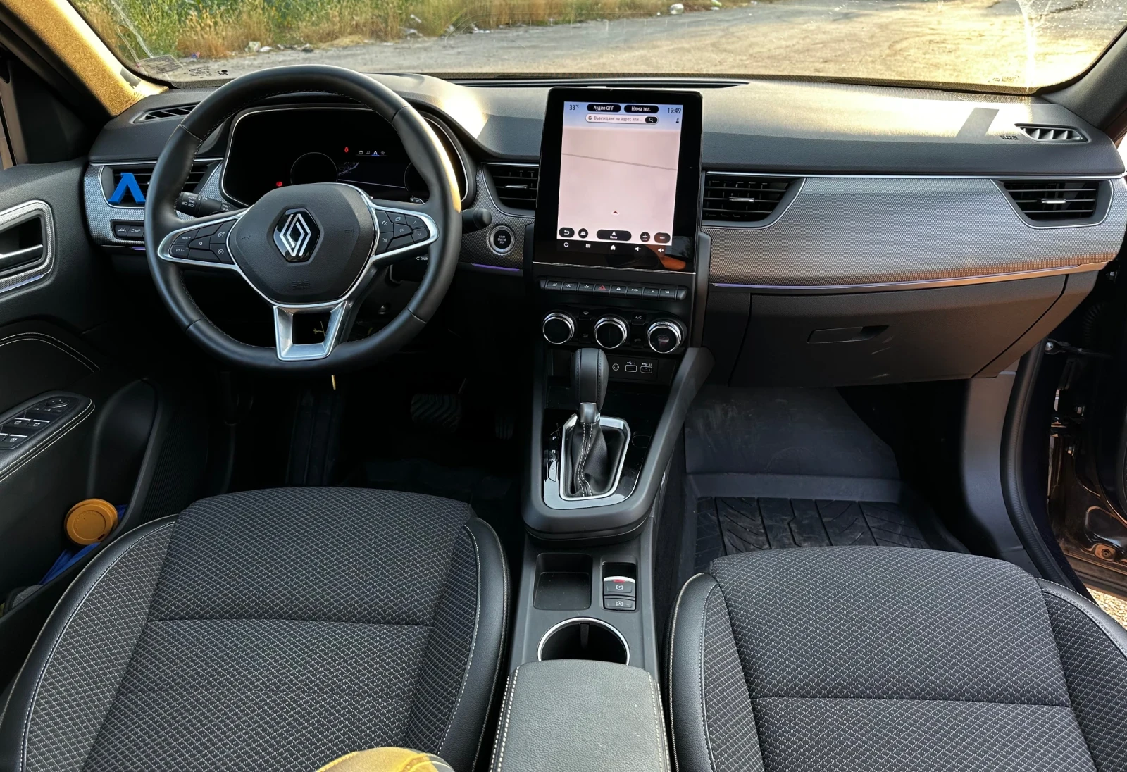 Renault Arkana 1.3 TCe, снимка 9 - Автомобили и джипове - 54820822