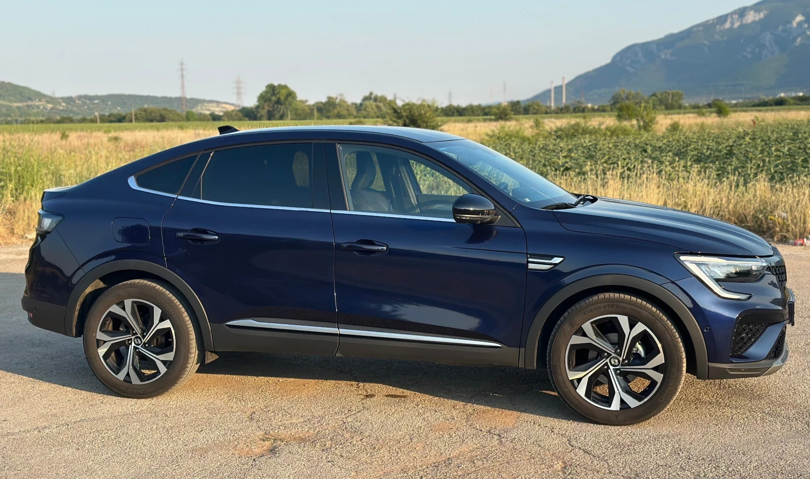 Renault Arkana 1.3 TCe, снимка 7 - Автомобили и джипове - 54820822