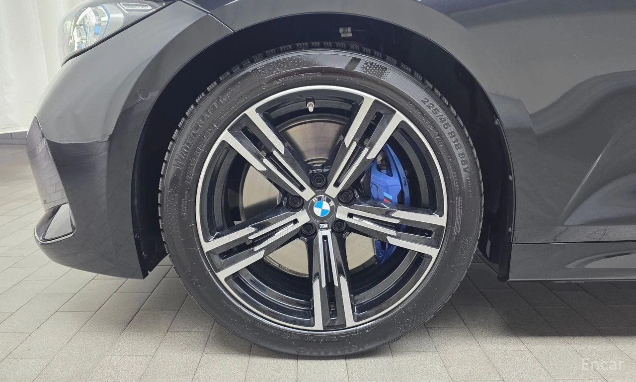 BMW 320 i* M SPORT* ПОДГРЕВ* НАВИГАЦИЯ* , снимка 12 - Автомобили и джипове - 54823060