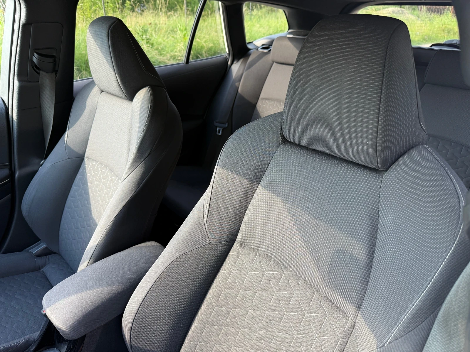 Suzuki Swace 1.8 hybrid CarPlay, снимка 9 - Автомобили и джипове - 54839093