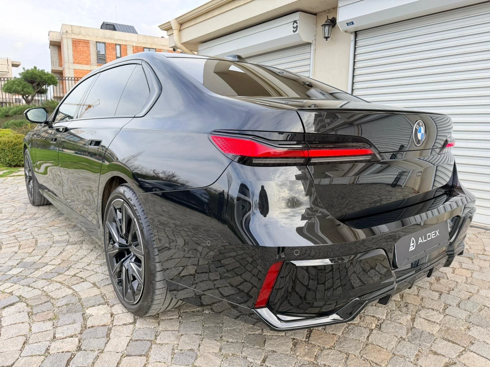 BMW 740 d xDrive M Sport Pro SkyLounge AutDoors Гаранция , снимка 6 - Автомобили и джипове - 55185376