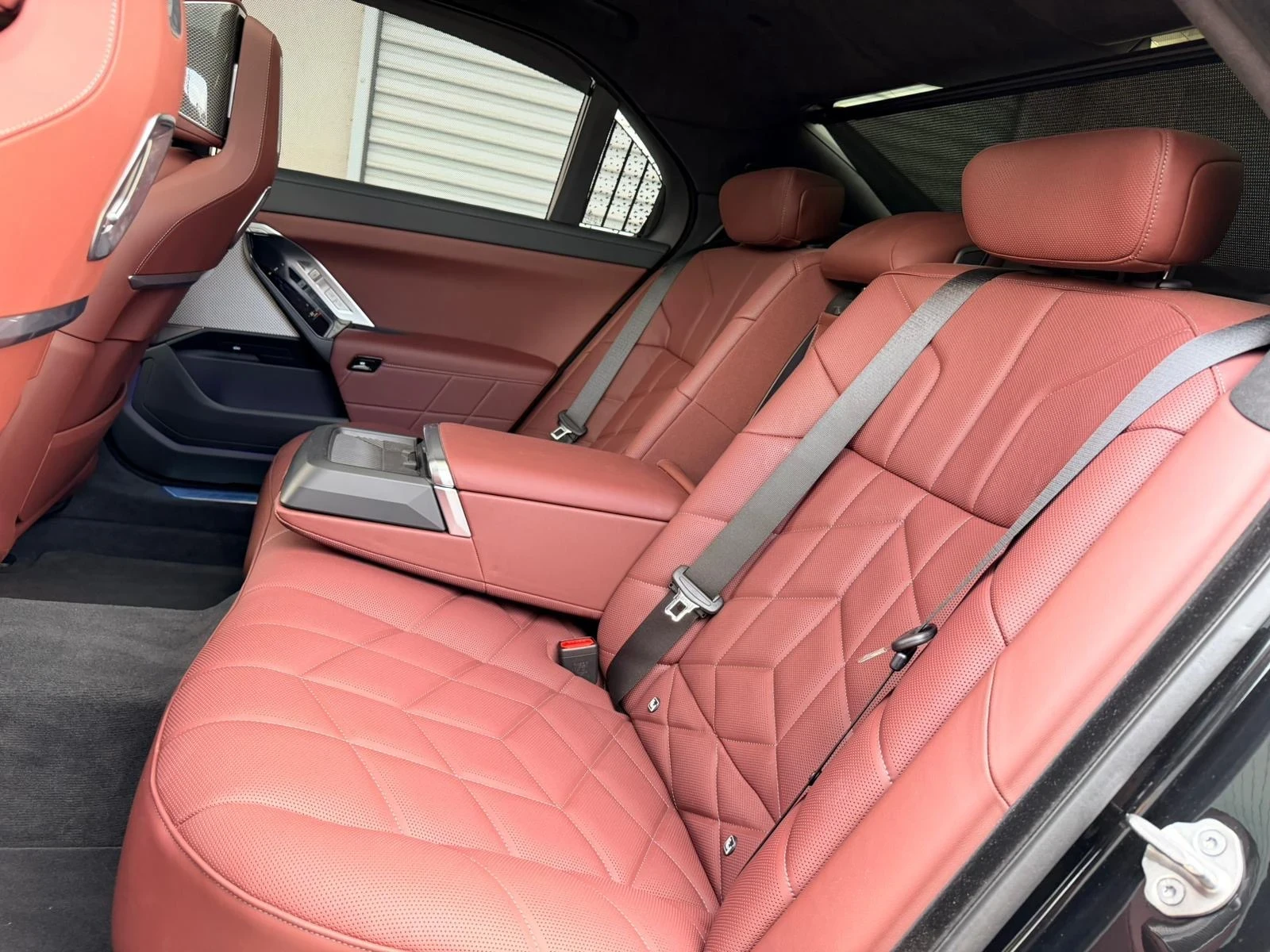 BMW 740 d xDrive M Sport Pro SkyLounge AutDoors Гаранция , снимка 11 - Автомобили и джипове - 55185376