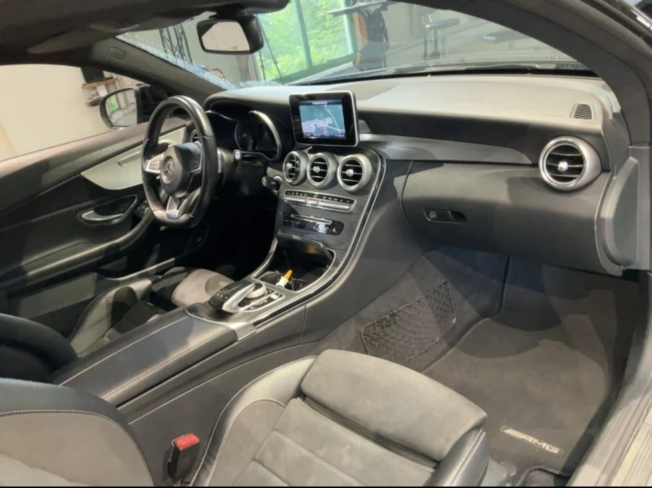 Mercedes-Benz C 200 AMG-optic-Сервизна история, Лизинг през Уникредит, снимка 7 - Автомобили и джипове - 55232459