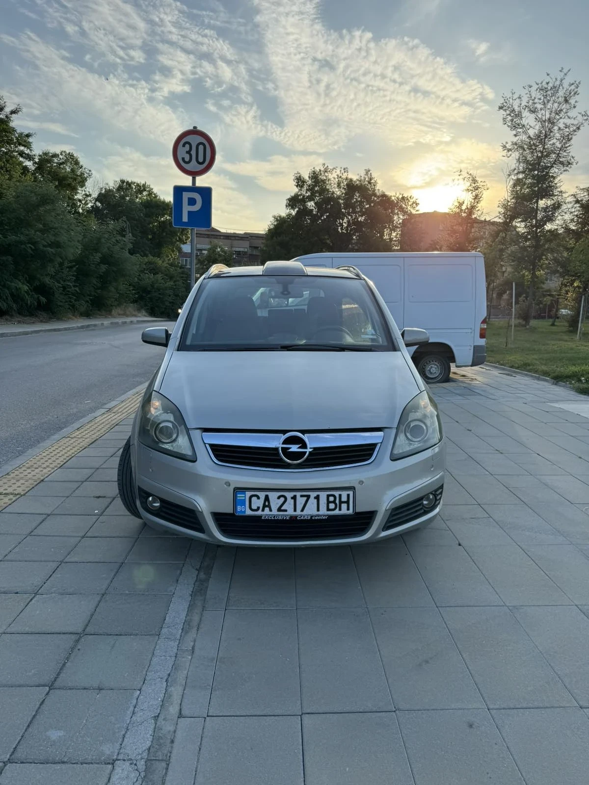 Opel Zafira Зефира, снимка 2 - Автомобили и джипове - 55400354
