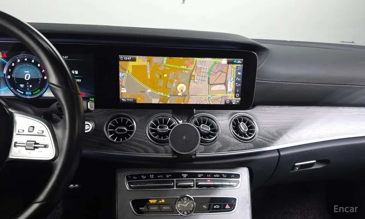 Mercedes-Benz CLS 450 4MATIC AMG Line, снимка 14 - Автомобили и джипове - 55617187