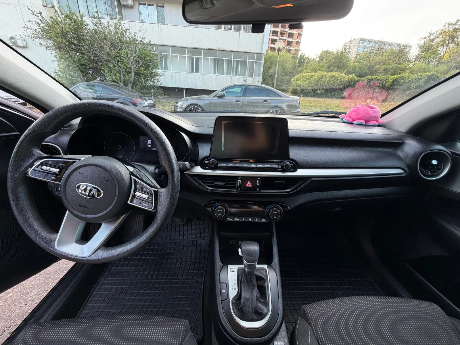 Kia Forte, снимка 14 - Автомобили и джипове - 55837890