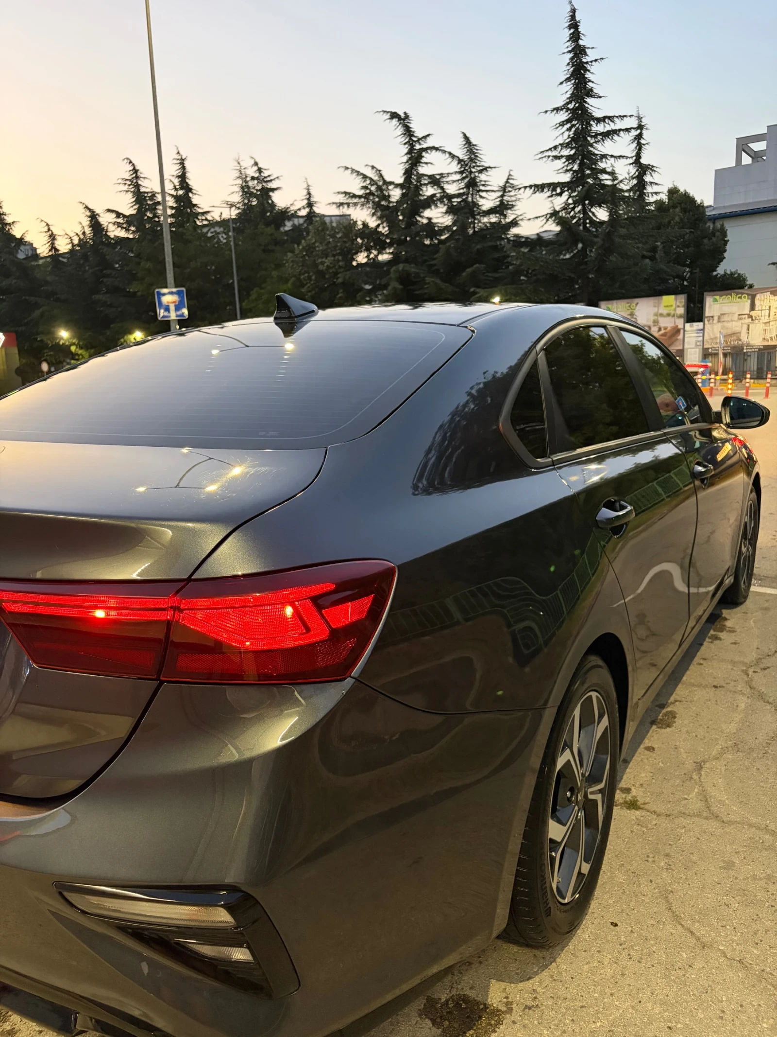 Kia Forte, снимка 2 - Автомобили и джипове - 55837890