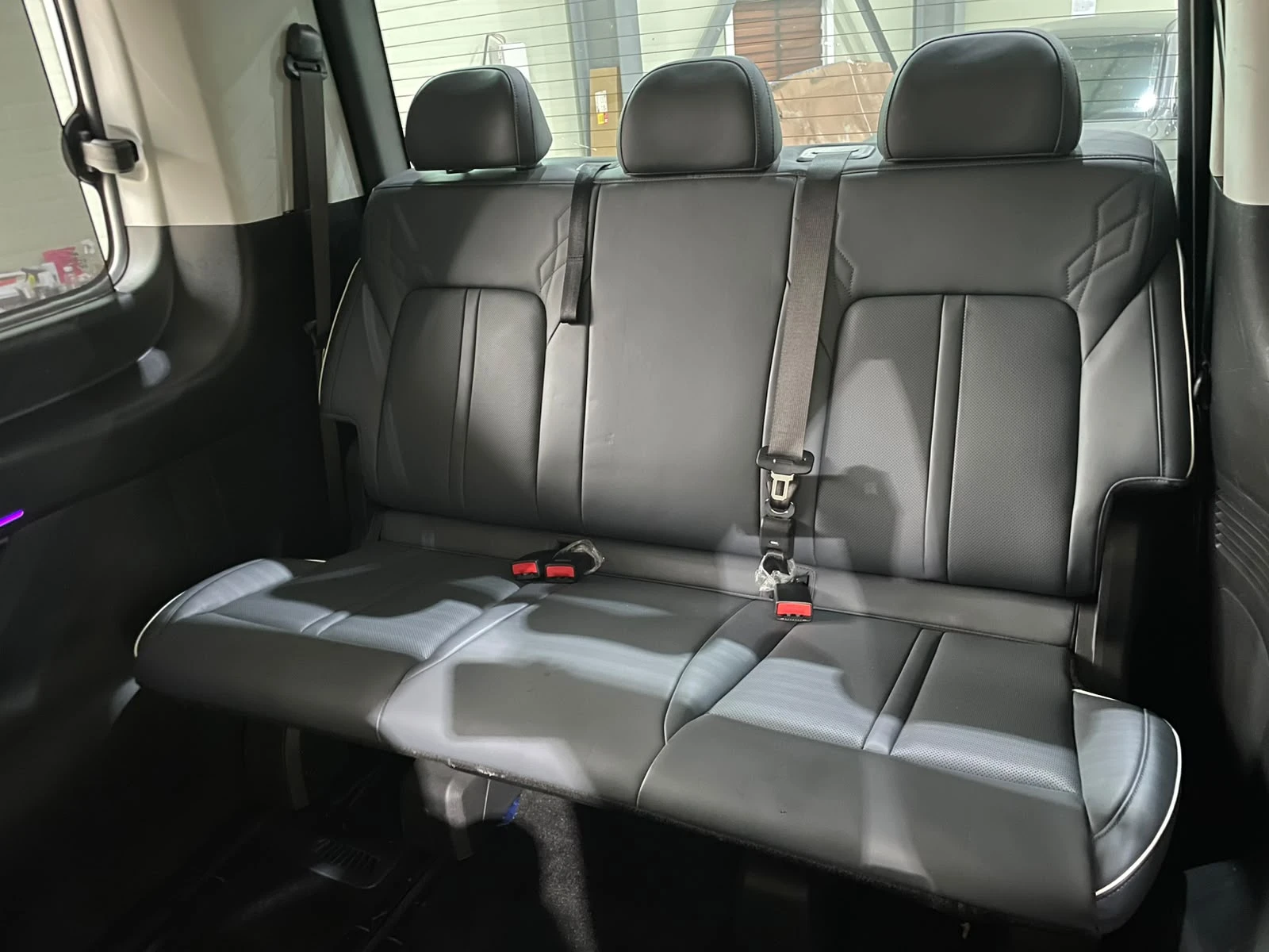 Hyundai Staria 3.5 LPG ! 6+ 1 ! Inspiration !, снимка 13 - Автомобили и джипове - 56210171