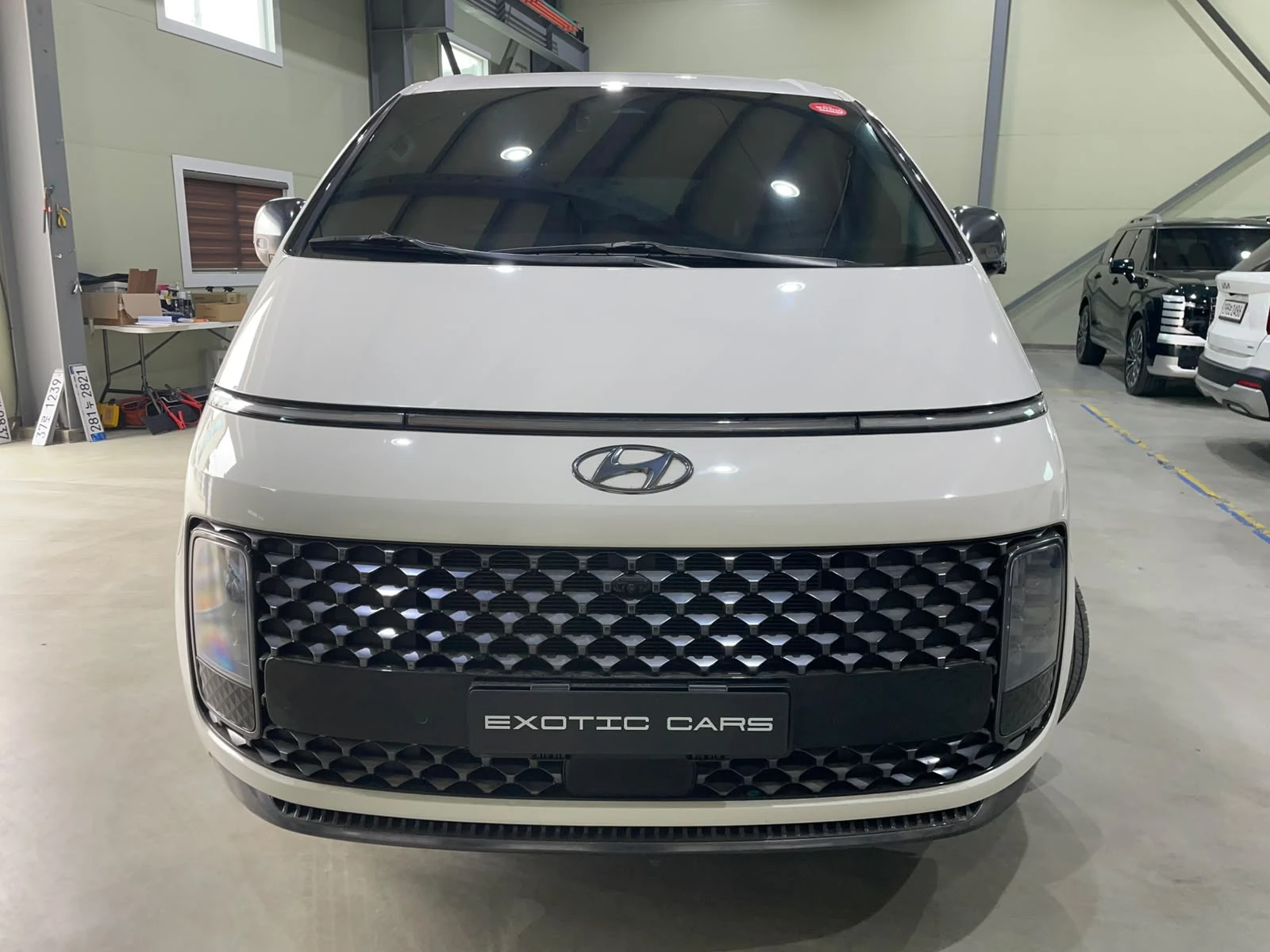Hyundai Staria 3.5 LPG ! 6+ 1 ! Inspiration !, снимка 2 - Автомобили и джипове - 56210171