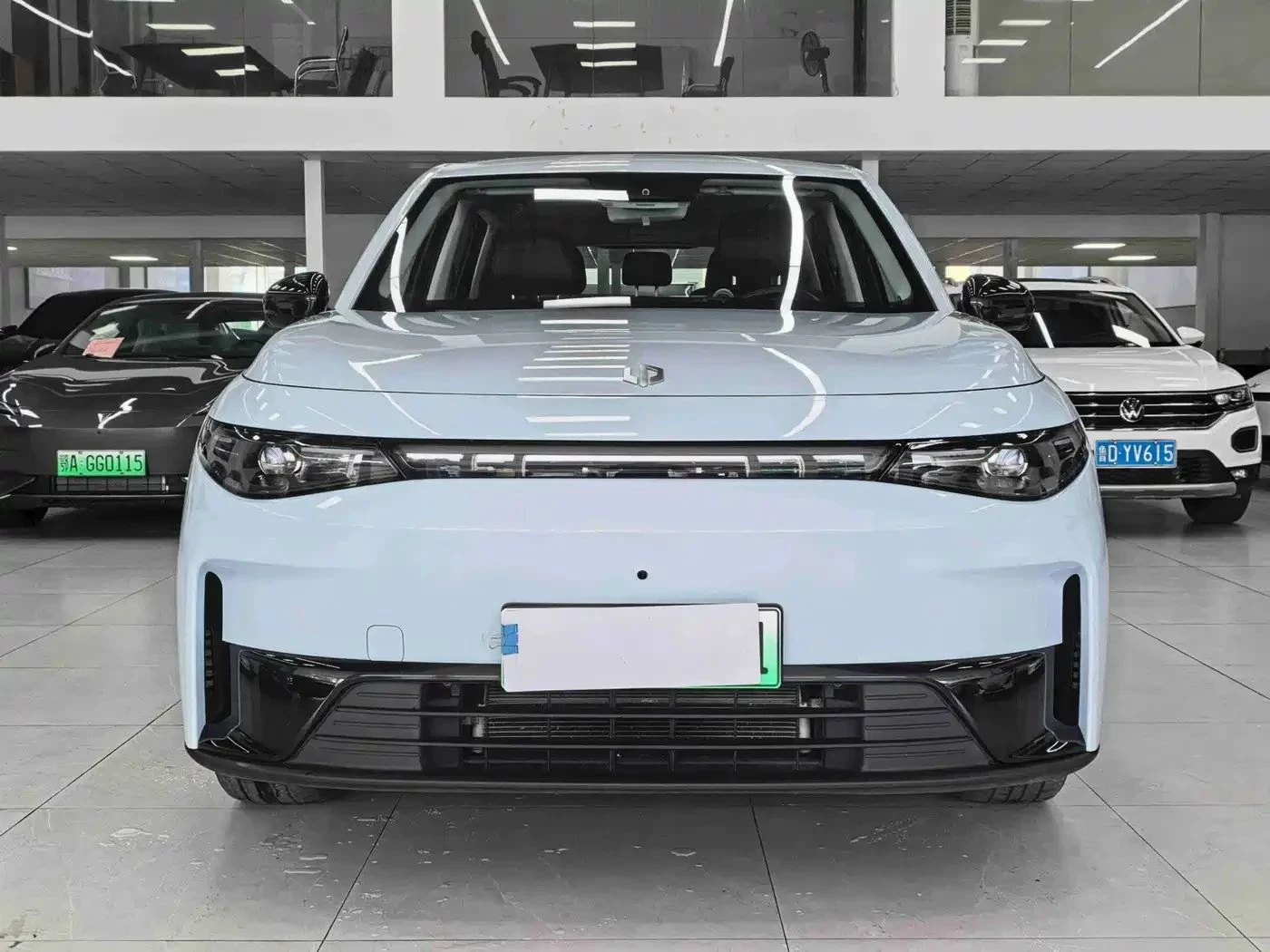 Leapmotor B10, снимка 5 - Автомобили и джипове - 56690061
