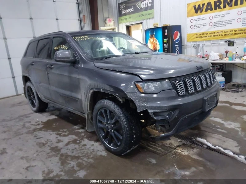 Jeep Grand cherokee, снимка 3 - Автомобили и джипове - 48758605