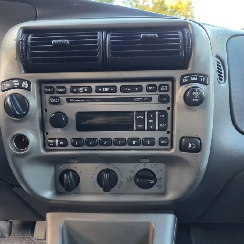 Ford Explorer 4.0/Benzin/GAZ, снимка 9 - Автомобили и джипове - 52196223