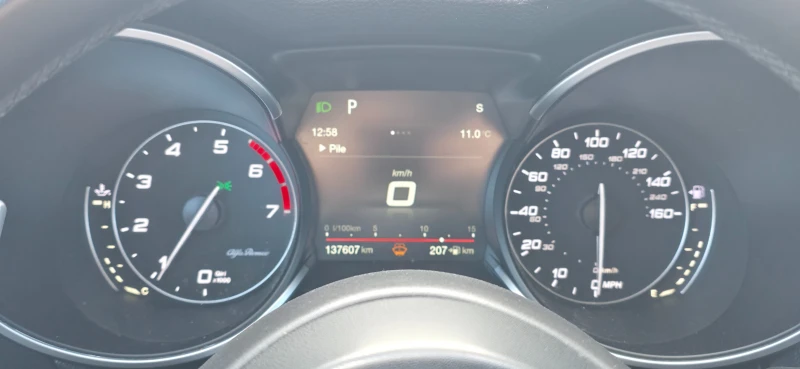 Alfa Romeo Stelvio 2.0T Q4 Sport AWD, снимка 12 - Автомобили и джипове - 52504458