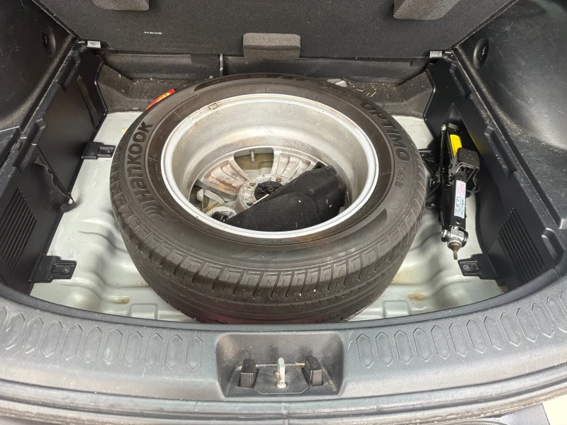 Kia Sportage 2000 бензин, снимка 9 - Автомобили и джипове - 53088402