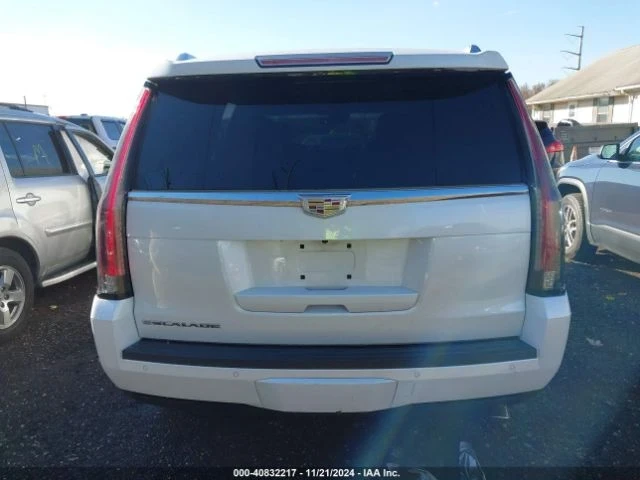 Cadillac Escalade, снимка 15 - Автомобили и джипове - 49082820