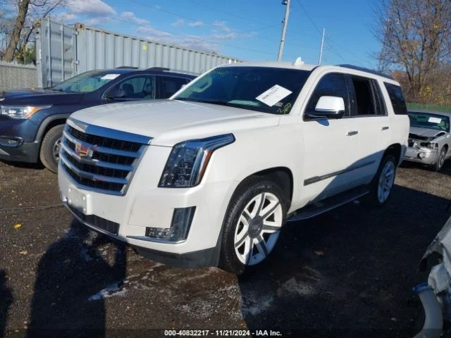 Cadillac Escalade, снимка 2 - Автомобили и джипове - 49082820