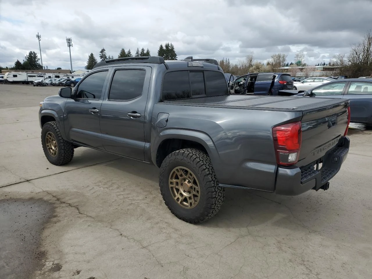 Toyota Tacoma  DOUBLE CAB - изображение 3