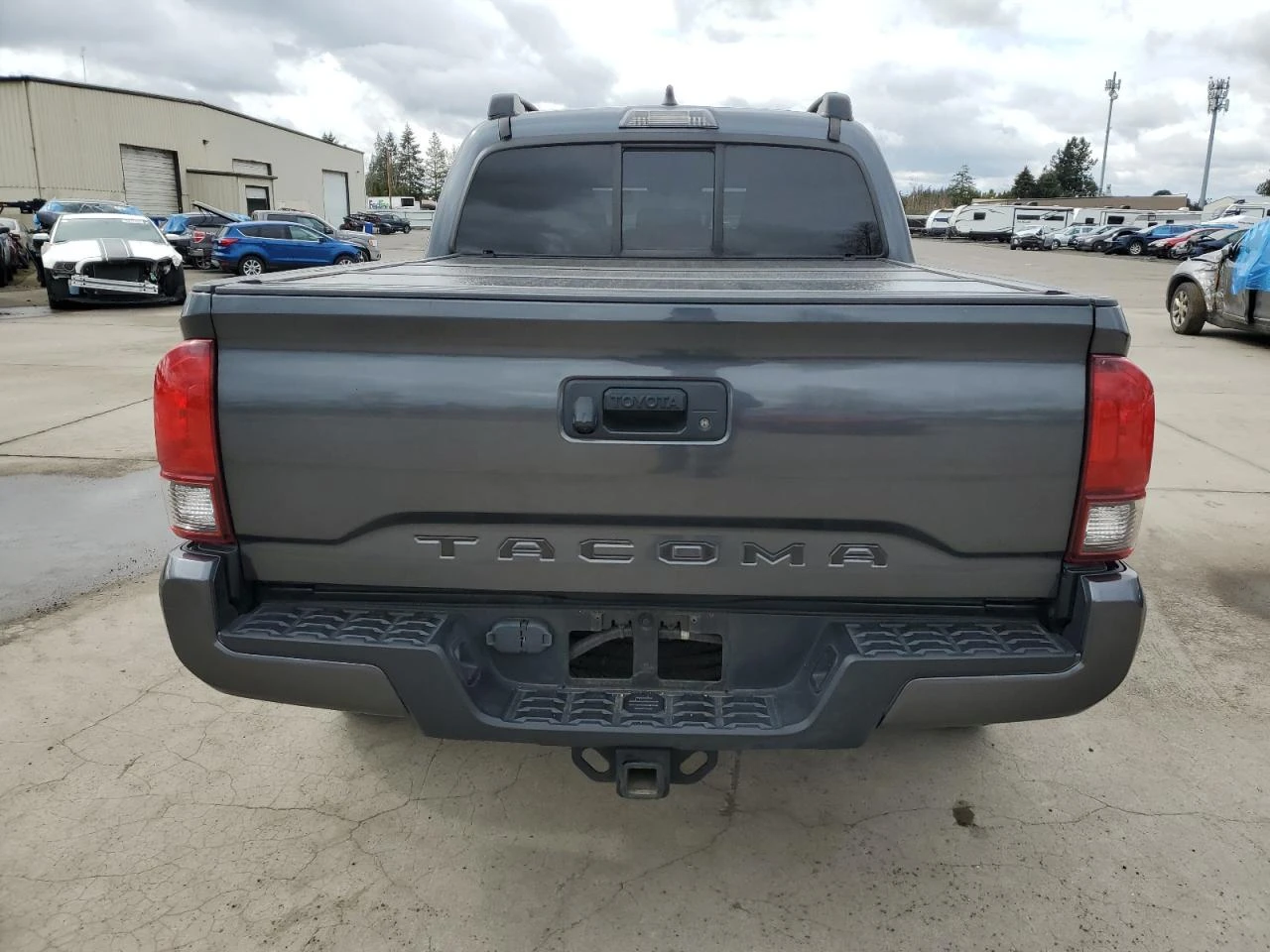 Toyota Tacoma  DOUBLE CAB - изображение 6