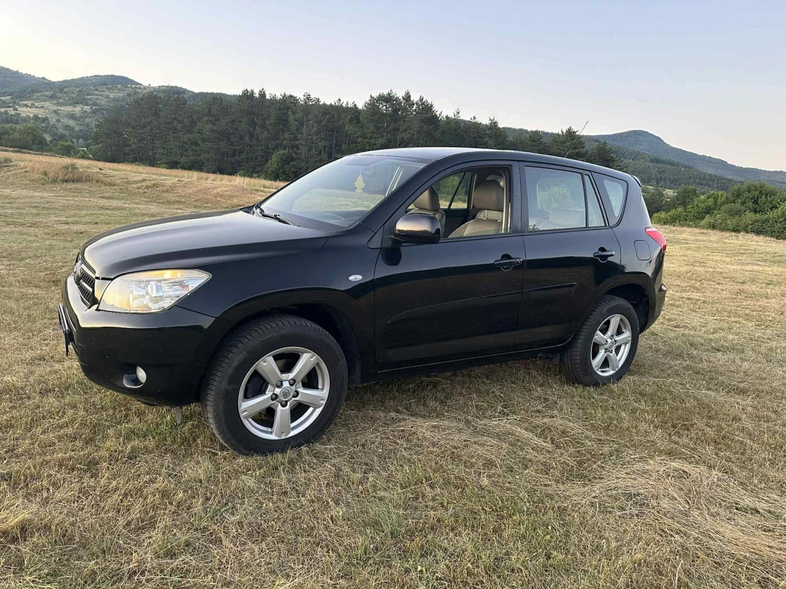Toyota Rav4 VVt-i 4x4 - изображение 2