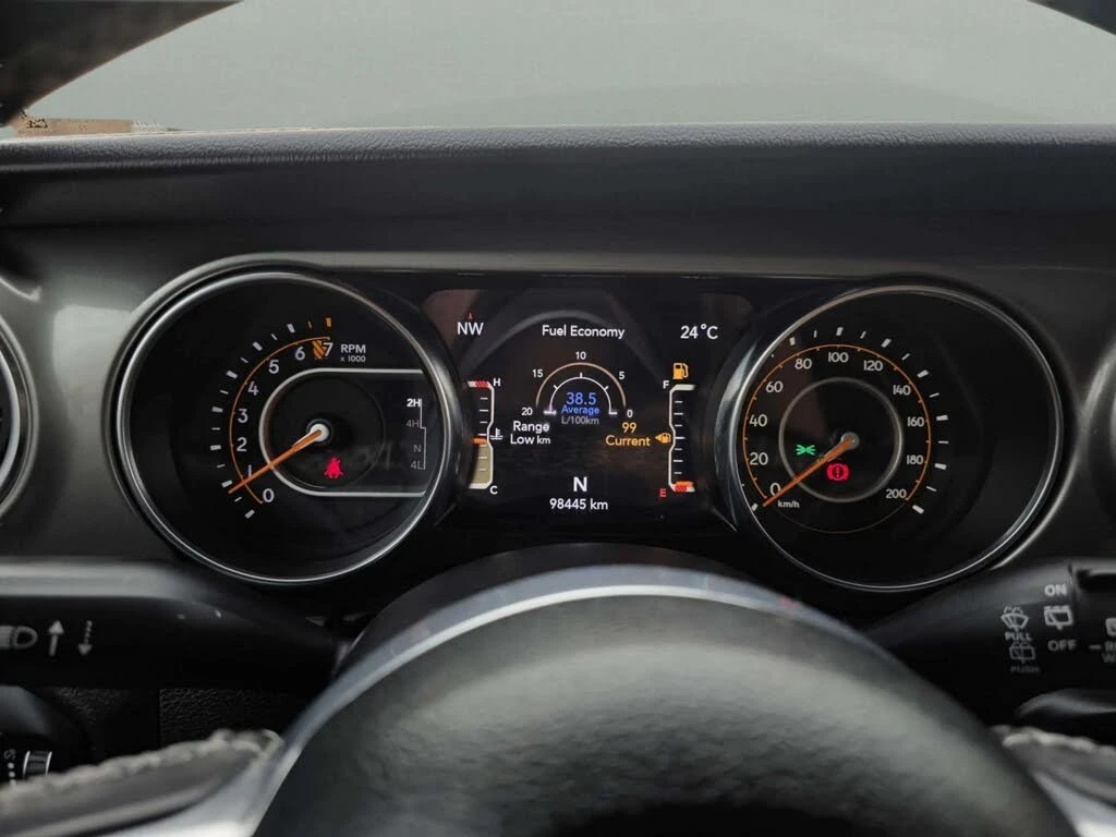 Jeep Wrangler Unlimited * Sahara * АвтоКредит * (ЦЕНА ДО БГ), снимка 11 - Автомобили и джипове - 55495674