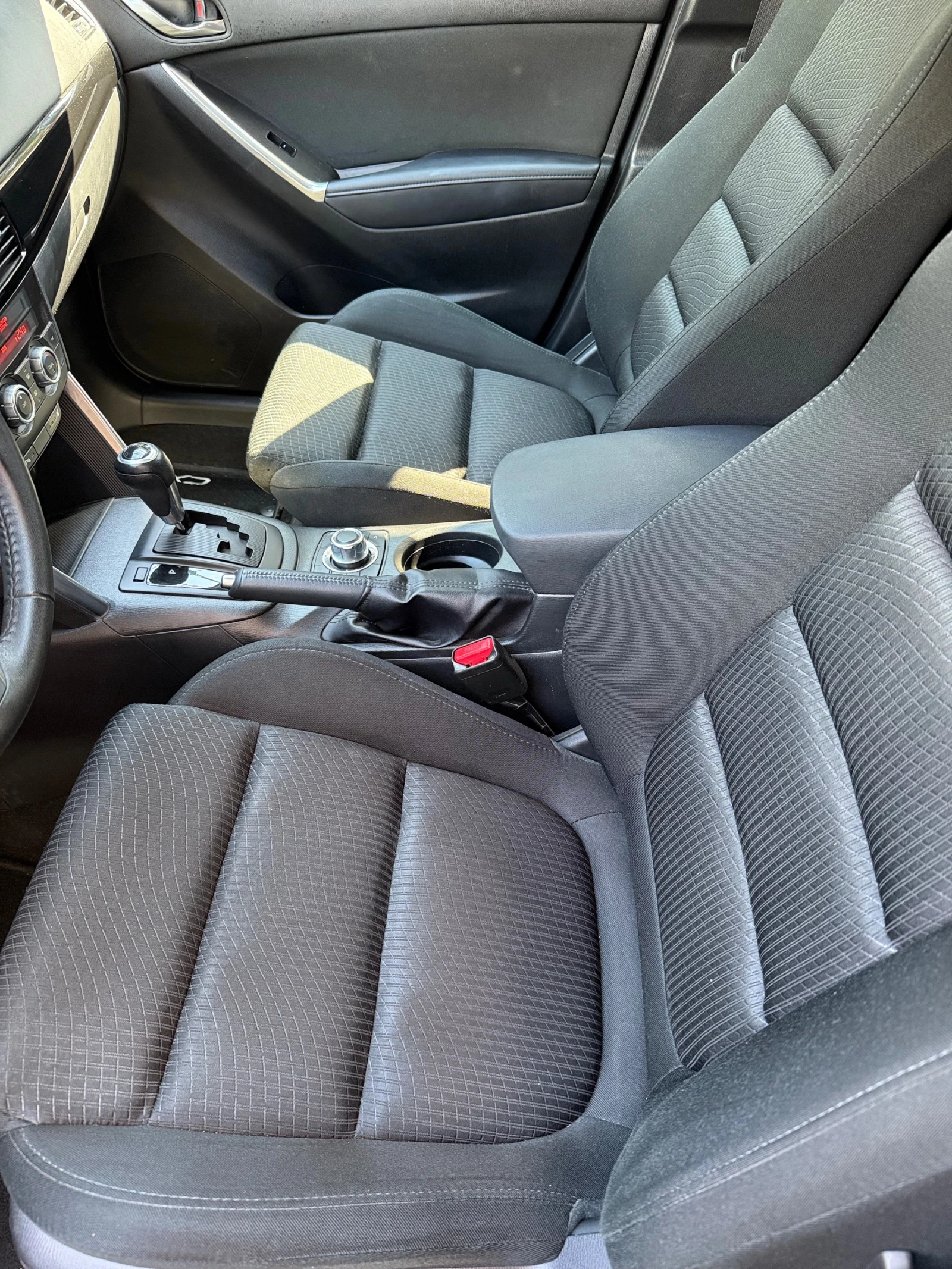 Mazda CX-5 2.2D / AWD, снимка 5 - Автомобили и джипове - 55707338