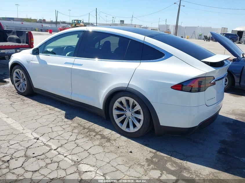 Tesla Model X 90D AWD, снимка 3 - Автомобили и джипове - 55893478