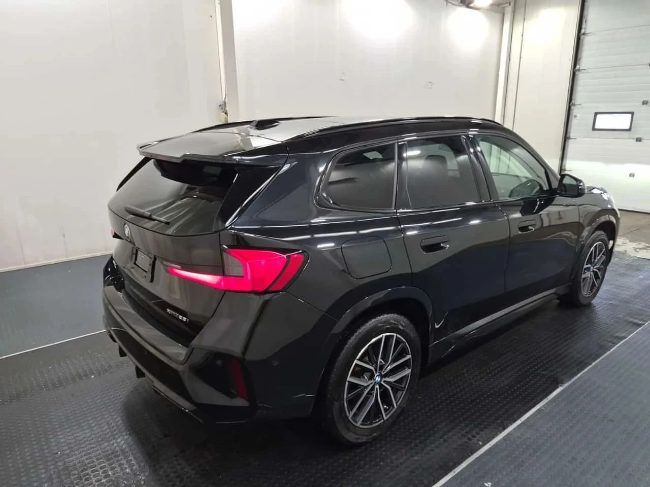BMW X1, снимка 2 - Автомобили и джипове - 56716887