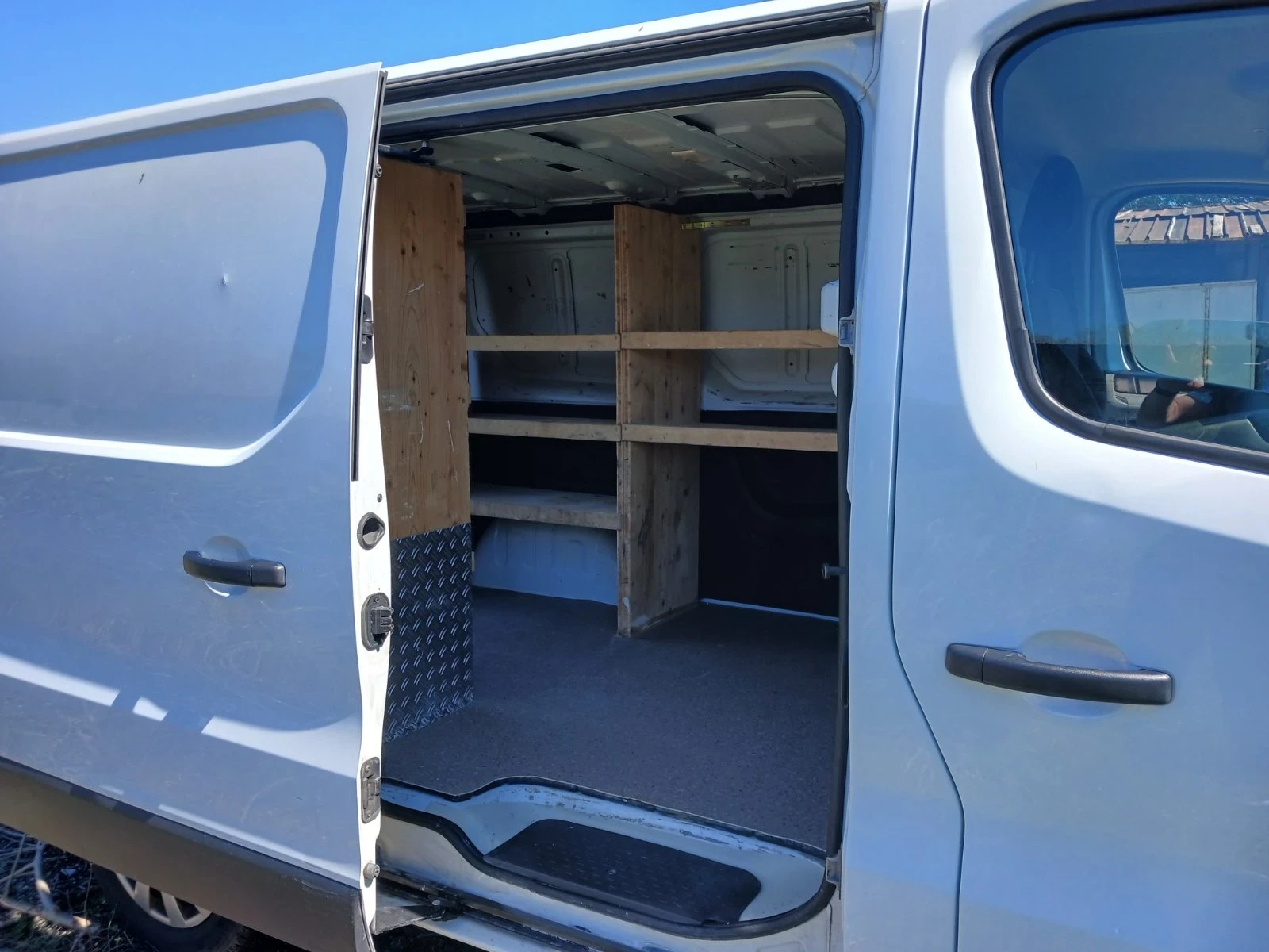 Renault Trafic DCI 125 Energy, снимка 8 - Бусове и автобуси - 54124466