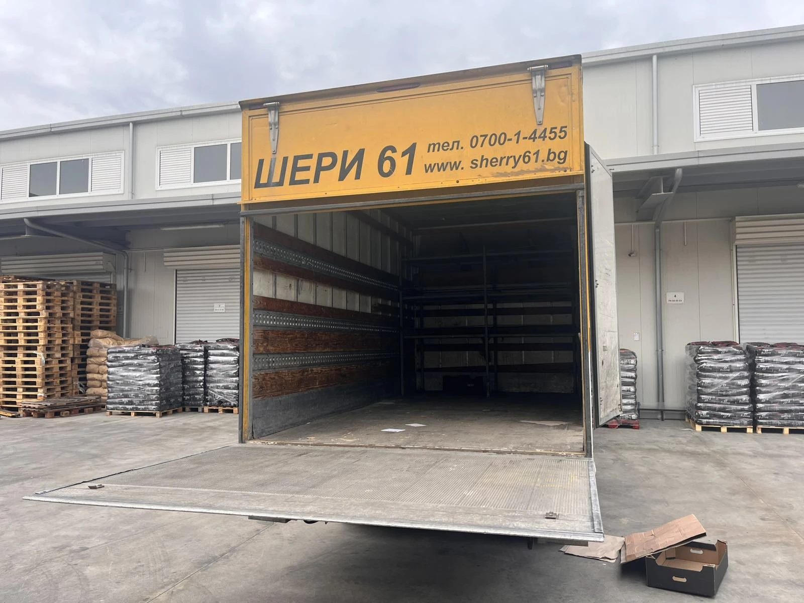 VW Crafter, снимка 7 - Бусове и автобуси - 54375316
