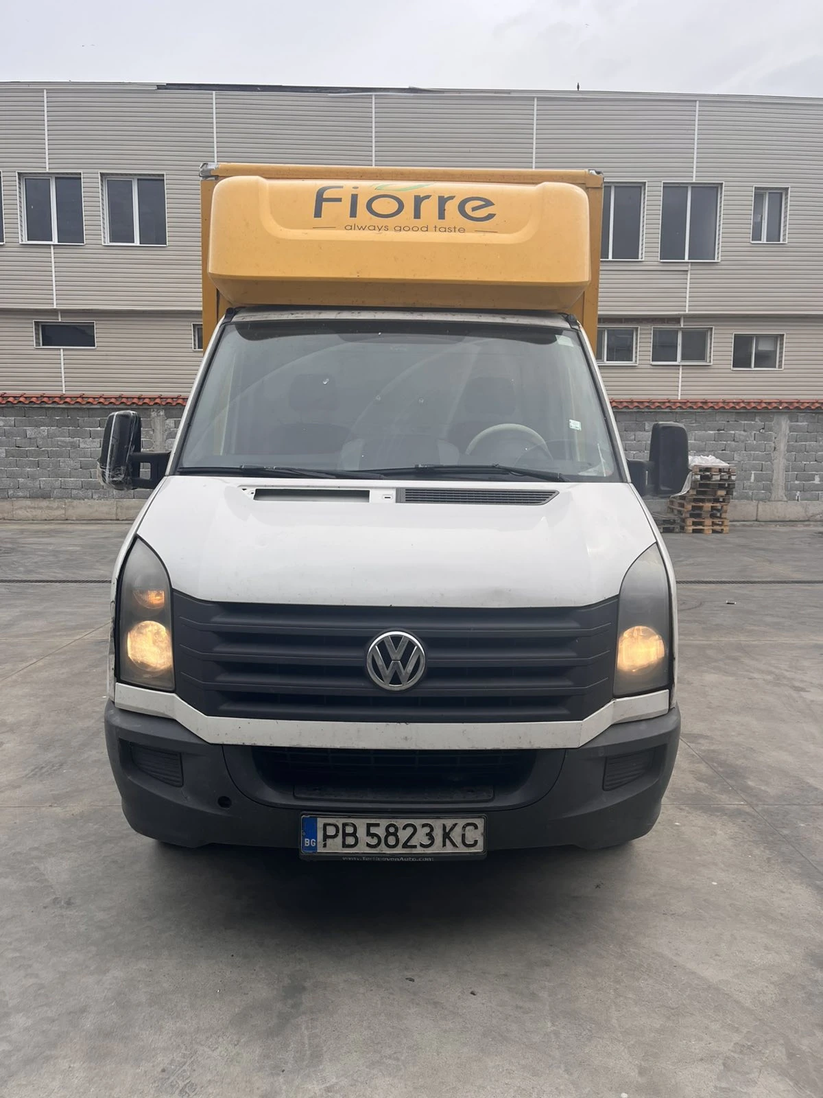 VW Crafter, снимка 13 - Бусове и автобуси - 54375316