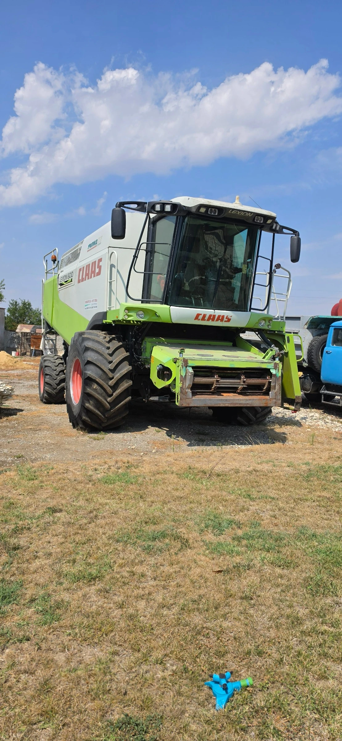 Комбайн Claas Lexion 600, снимка 2 - Селскостопанска техника - 55941908