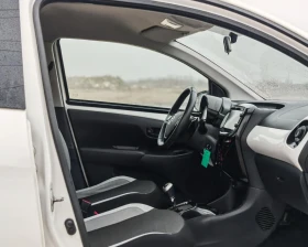 Toyota Aygo 1.0 69 К.С. АВТОМАТ! , снимка 10