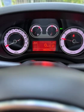 Обява за продажба на Fiat 500L Trekking 1.4T   Автоматик   Панорама   Обслужен ~14 500 лв. - изображение 2